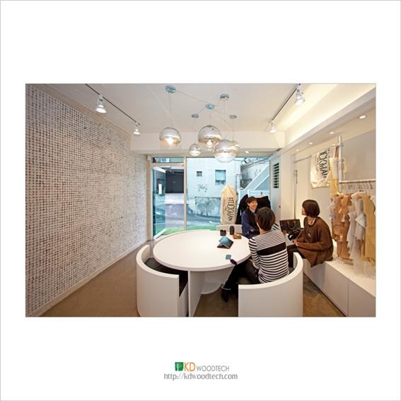 2011.11 [시공갤러리] 패션샵 [HYADES 파리] 아트월 시공 5.jpg