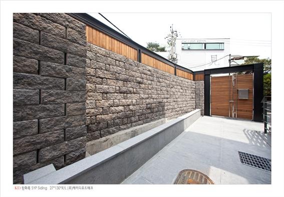 2015.5 [시공갤러리] 평창동 주택에 사용된 KD탄화목 22.jpg