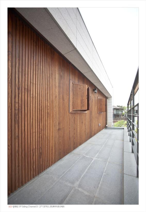 2015.5 [시공갤러리] 평창동 주택에 사용된 KD탄화목 17.jpg
