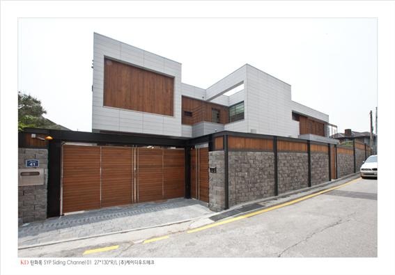 2015.5 [시공갤러리] 평창동 주택에 사용된 KD탄화목 25.jpg