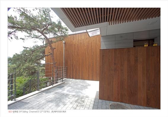 2015.5 [시공갤러리] 평창동 주택에 사용된 KD탄화목 4.jpg