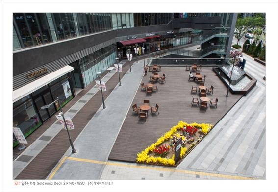 2015.5 [시공갤러리] KD압축탄화목재 골드우드데크 시공 5년후 모습 14.jpg