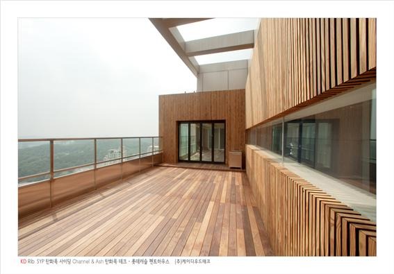 2015.7 [시공갤러리] 롯데캐슬 36층 펜트하우스에 설치된 'KD리브' 탄화목 [ 케이디리브 ] 7.jpg