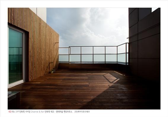 2015.7 [시공갤러리] 롯데캐슬 36층 펜트하우스에 설치된 'KD리브' 탄화목 [ 케이디리브 ] 3.jpg
