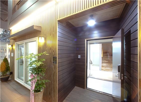 2016.3 [시공갤러리] 2016경향하우징페어에 참가한 지성하우징 견본주택 4.jpg