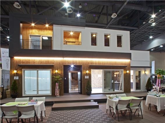 2016.3 [시공갤러리] 2016경향하우징페어에 참가한 지성하우징 견본주택 6.jpg