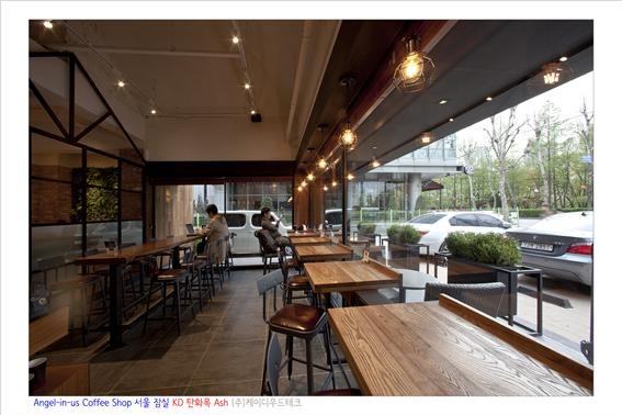 2017.4 [시공갤러리] 엔젤리너스 커피숍 KD 탄화목 시공 28.jpg