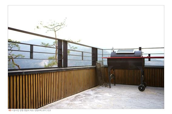 2017.12 [시공갤러리] 명품 전원주택 완공, 양평 서종면 명달리, 케이디우드테크의 탄화목과 오동나무 루버로 설계디자인 17.jpg