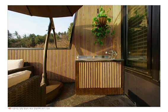 2017.12 [시공갤러리] 명품 전원주택 완공, 양평 서종면 명달리, 케이디우드테크의 탄화목과 오동나무 루버로 설계디자인 24.jpg