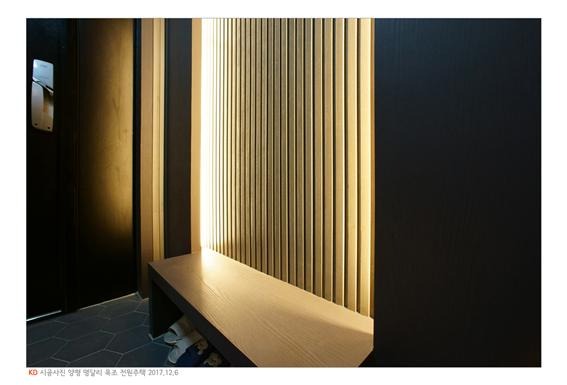 2017.12 [시공갤러리] 명품 전원주택 완공, 양평 서종면 명달리, 케이디우드테크의 탄화목과 오동나무 루버로 설계디자인 2 52.jpg