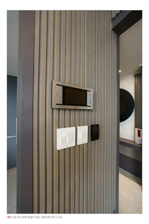 2017.12 [시공갤러리] 명품 전원주택 완공, 양평 서종면 명달리, 케이디우드테크의 탄화목과 오동나무 루버로 설계디자인 2 45.jpg