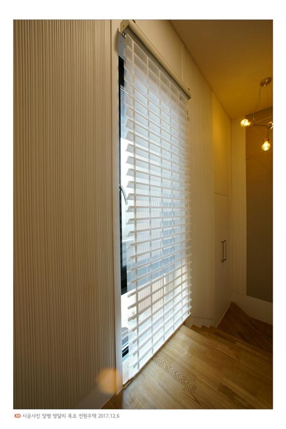 2017.12 [시공갤러리] 명품 전원주택 완공, 양평 서종면 명달리, 케이디우드테크의 탄화목과 오동나무 루버로 설계디자인 2 28.jpg