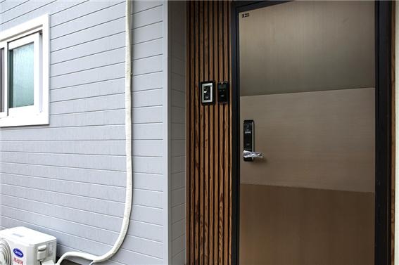 2019.8 [시공갤러리] [ 프라임우드 사이딩] 숲속의 작은 집 . 홍천 전원주택 1.jpg