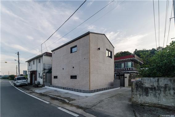 2019.11 [시공갤러리] [ 규화제 시우 sioo ] 경산주택 아라우코 합판에 시우로 외장재 마감 ( 6개월 경과 ) 17.jpg